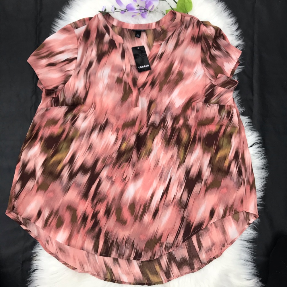 Torrid blouse multi print size 00 NWT - Picture 2 of 7